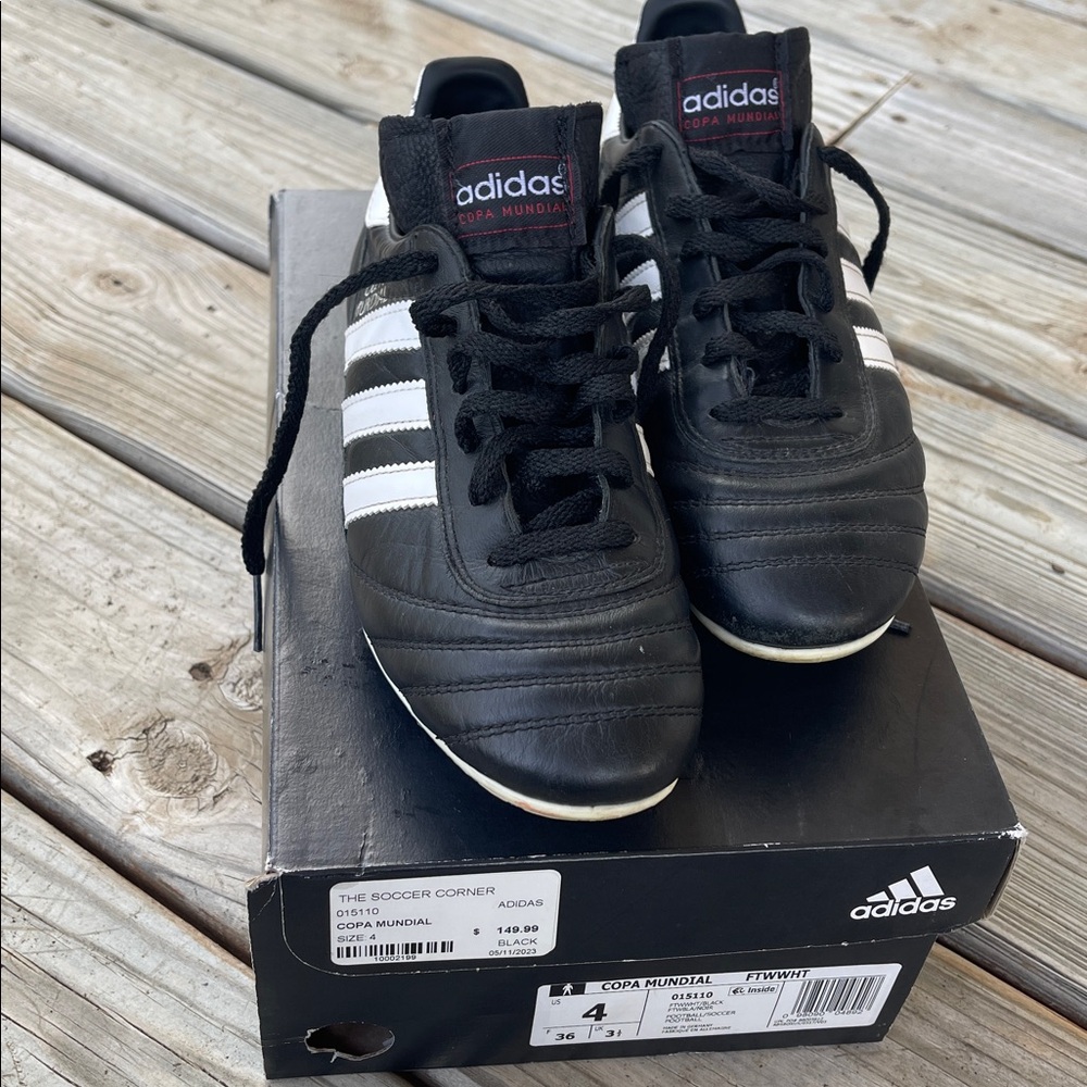 Boys Adidas Copa Mundial Cleats - Sz 4